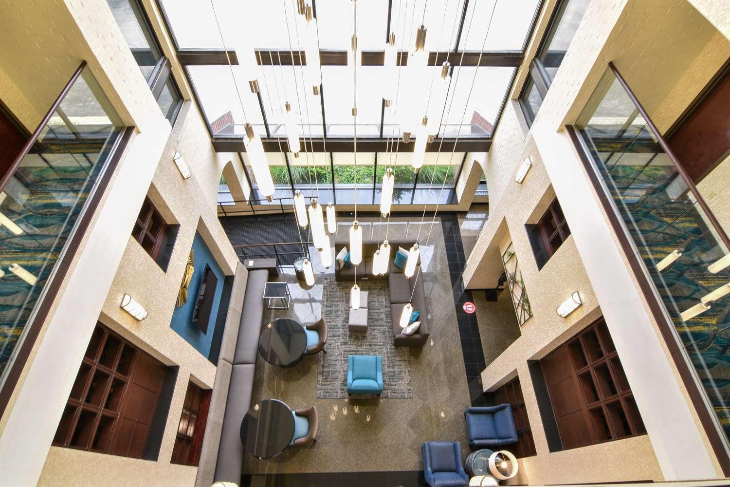 Best Western Plus Indianapolis North At Pyramids Exterior photo