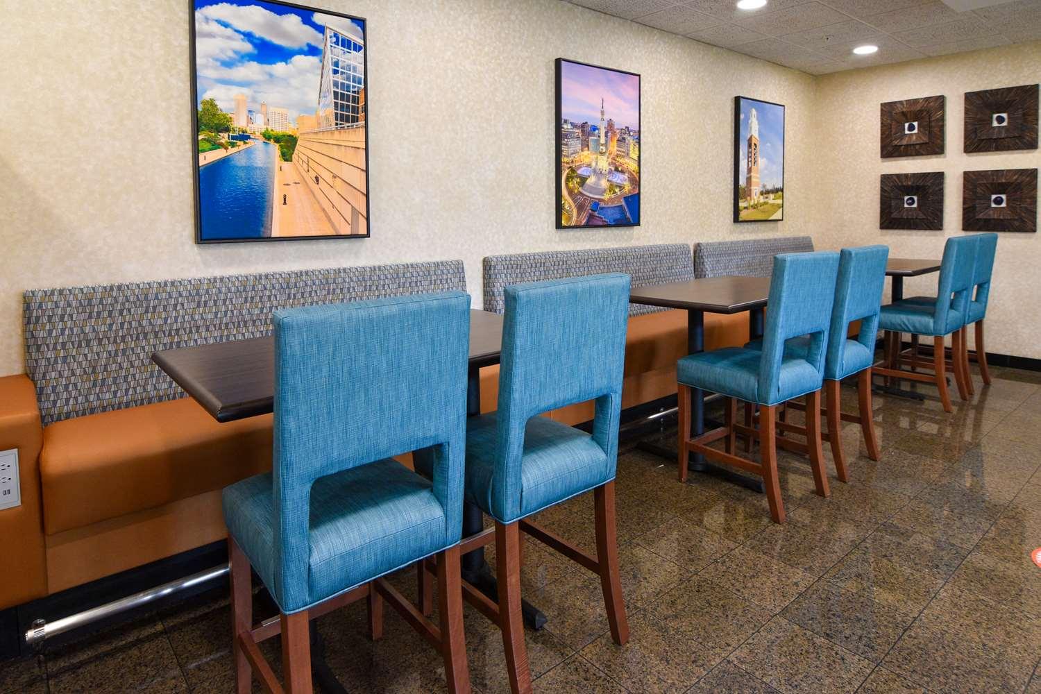 Best Western Plus Indianapolis North At Pyramids Exterior photo