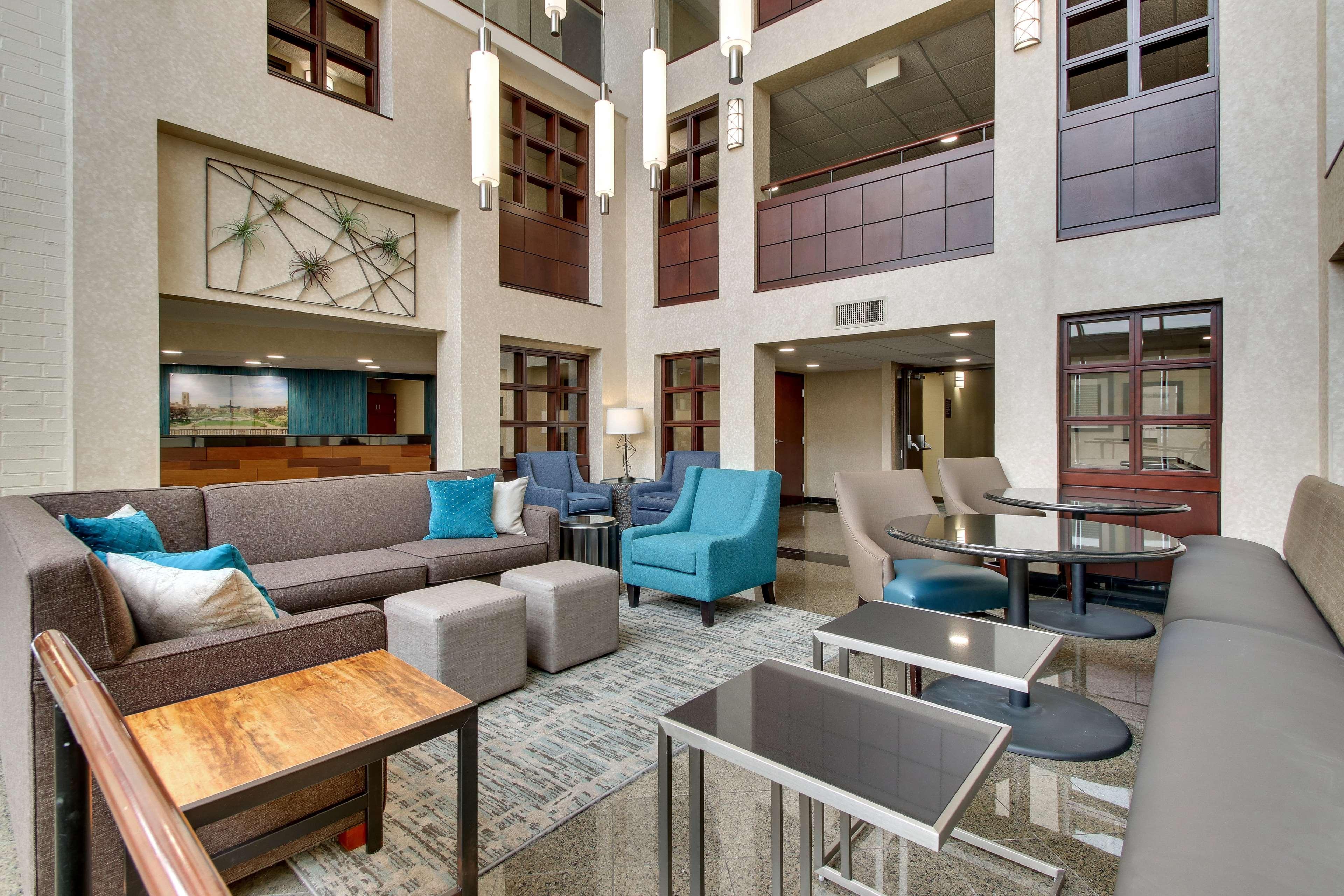 Best Western Plus Indianapolis North At Pyramids Exterior photo